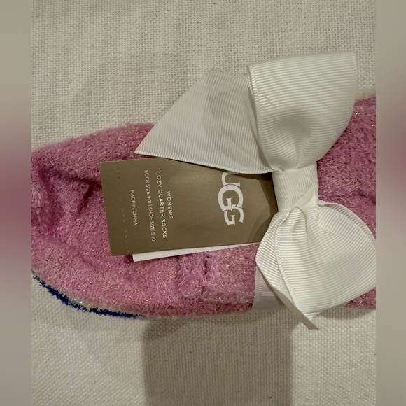 UGG Women's Sparkle Quarter Socks (3-Pack): NWT - Picture 1 of 4